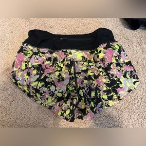 Pretty lulu shorts 2.5”